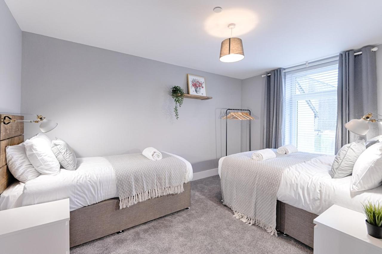 3Rm Flat, Smart Tv'S, Close To All Amenities Llanelli Zewnętrze zdjęcie